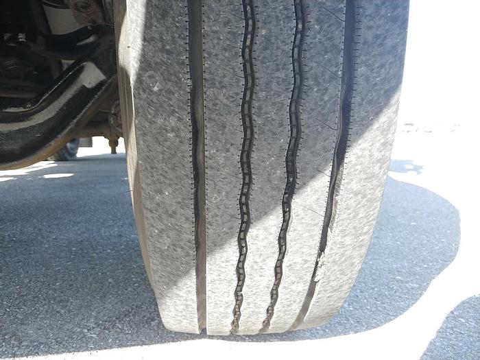 Used Altec DM47-TR Digger Derrick on 2007 International 4300 Utility Truck - 80412