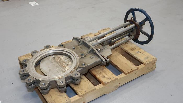 Used True Line 14" Hand Operated Knife Gate Valve #44512