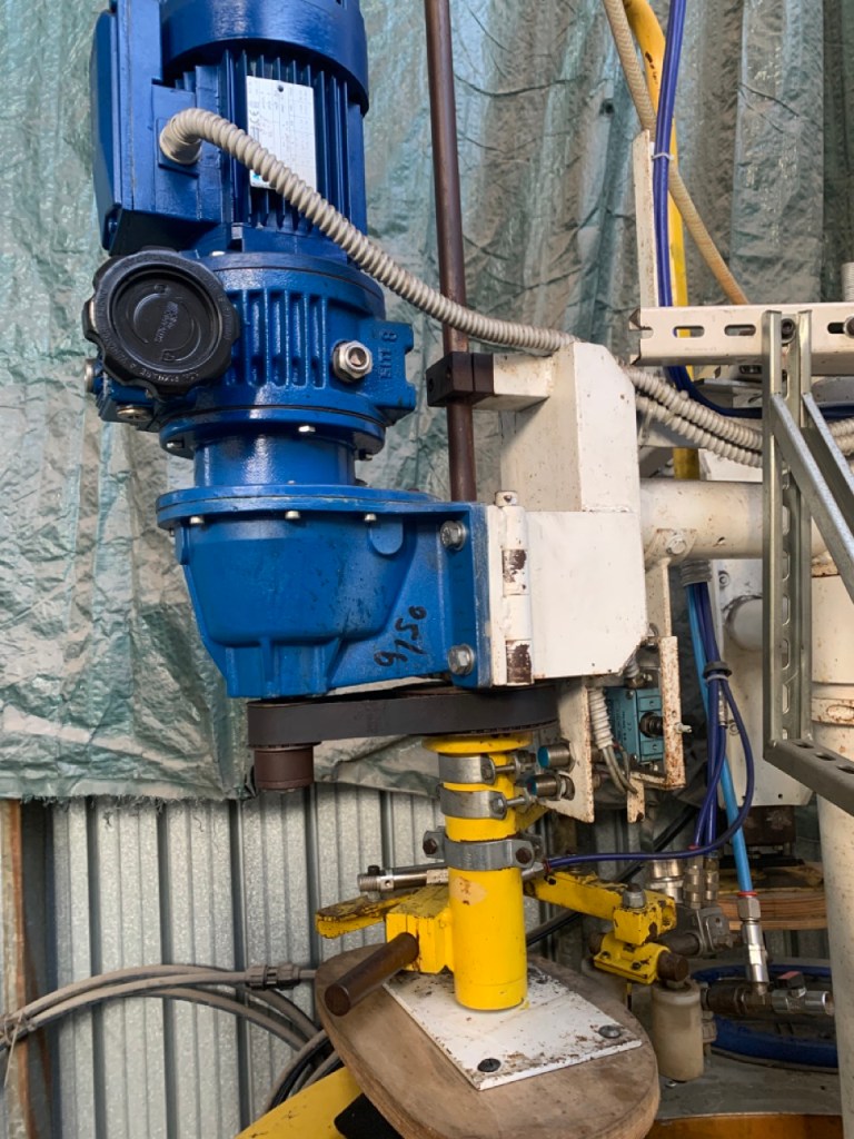 Usato Giostra per incollare a tre stazioni Omef