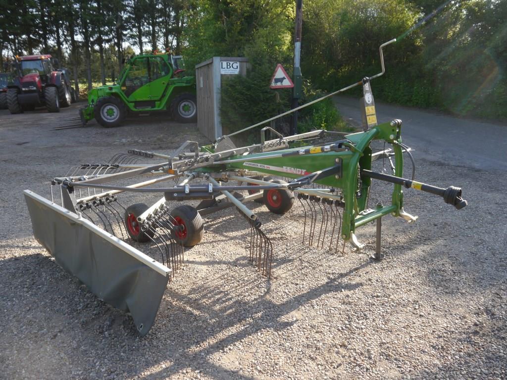Used Fendt Former 456 Hay Rake