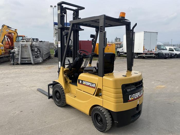 Usato 1996 CATERPILLAR DP 18