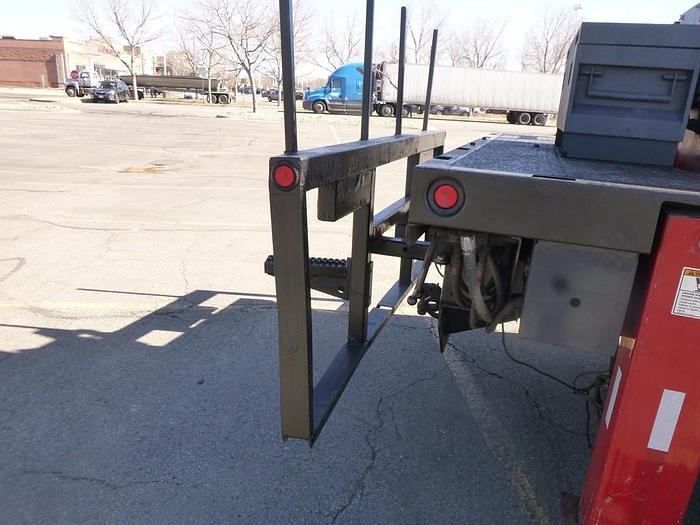 Used 2011 International 4300 Elliott L60R Sign Crane - M97776