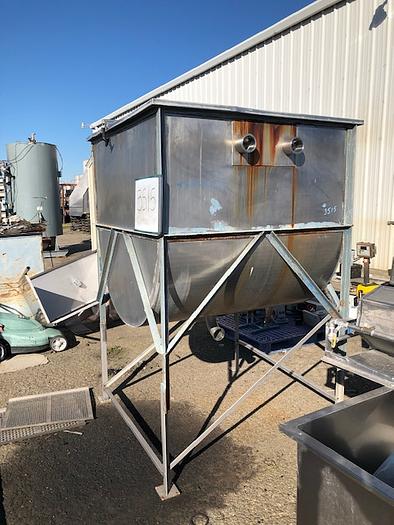 Used 400 Gallon Rectangular Tank