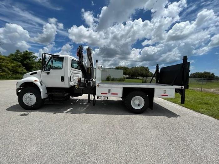 Used PM 12023 11,905 lbs Knuckle Boom on 2013 International 4300 Reg Cab Flatbed Truck - C83944