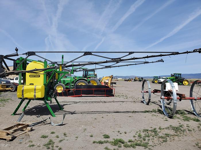 Used 60' BestWay 3pt Sprayer for Sale in Oregon South