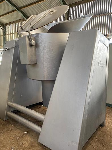Used Ruhle MKR-600C vacuum mixer / tumbler with cooling facility