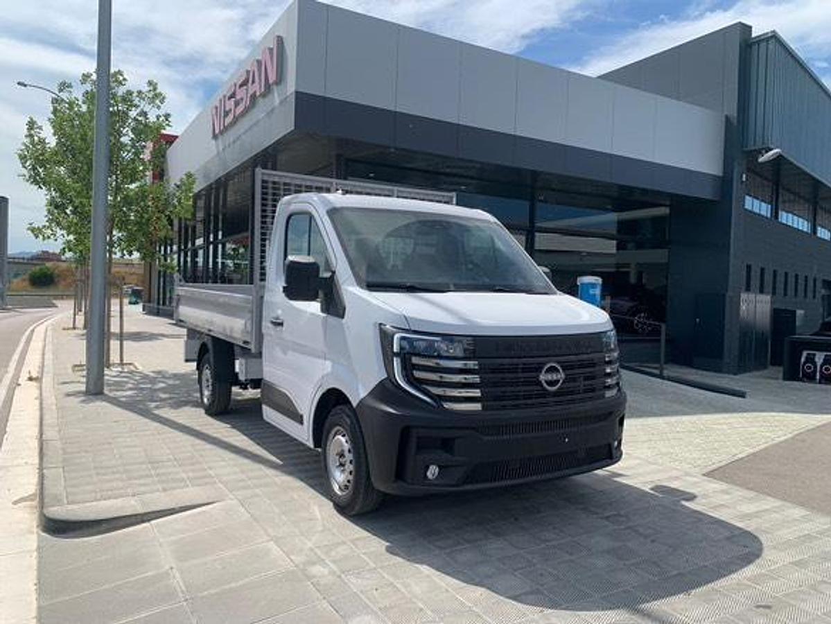 Nissan 3500 kg + Caixa bolquet JPM