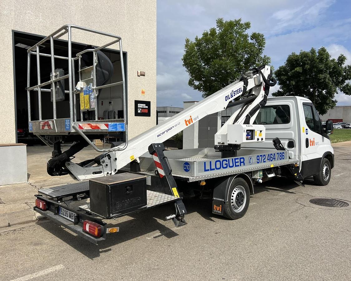 Reacondicionado Iveco Daily + Oil&Steel Scorpion 1812