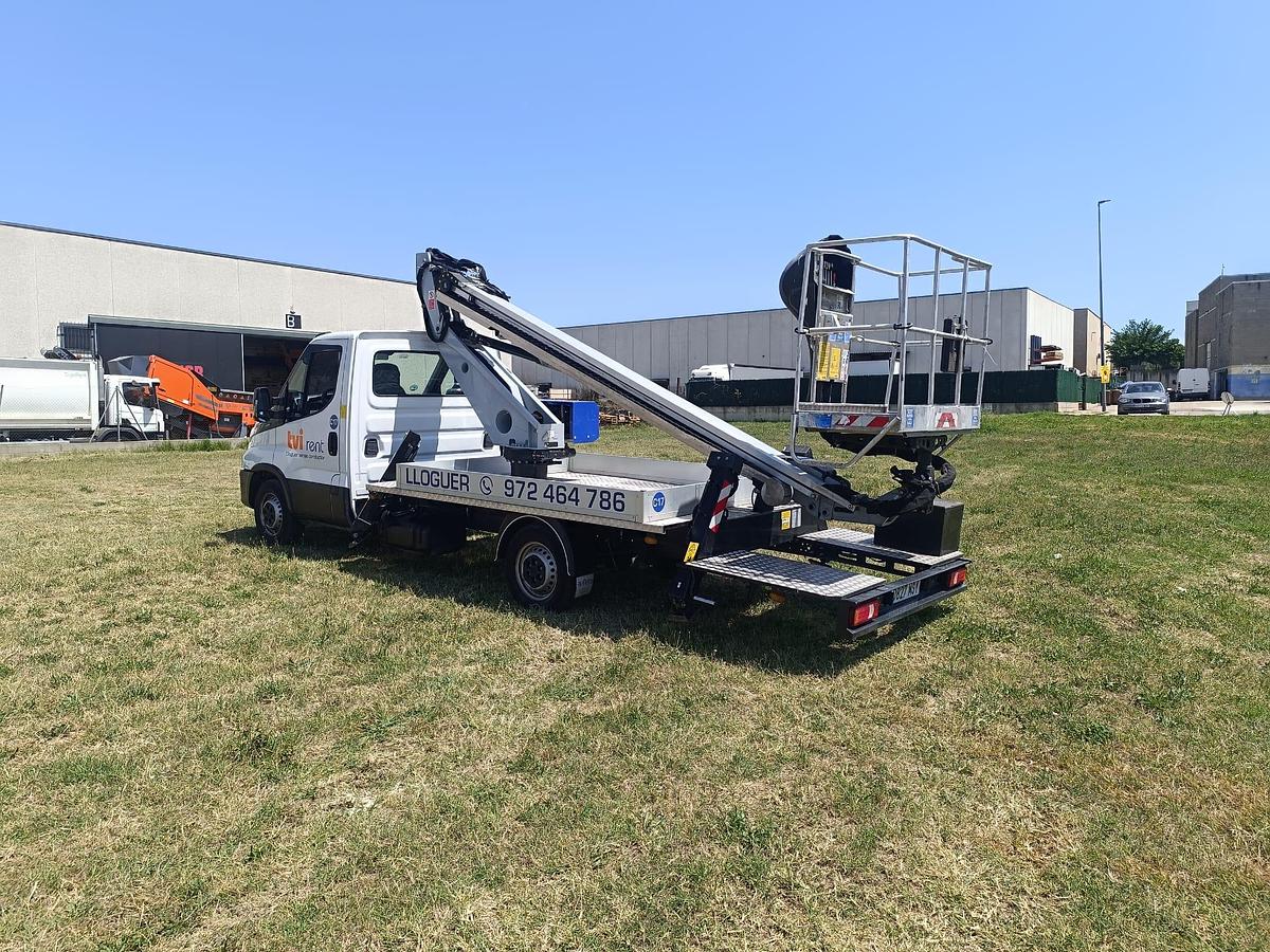 Reacondicionado Plataforma aerea Oil&Steel Scorpion 1812 Smart