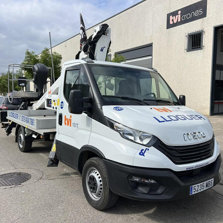 Reacondicionado Iveco Daily + Oil&Steel Scorpion 1812