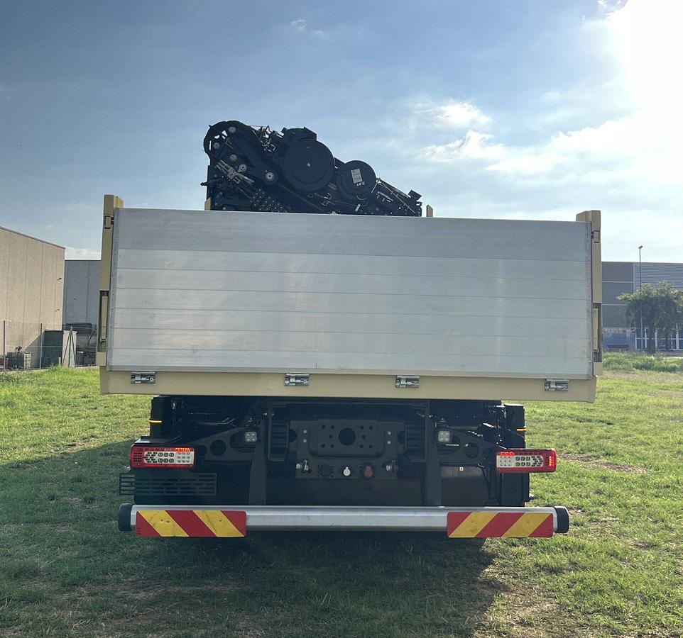 Volvo FM + Effer 1400