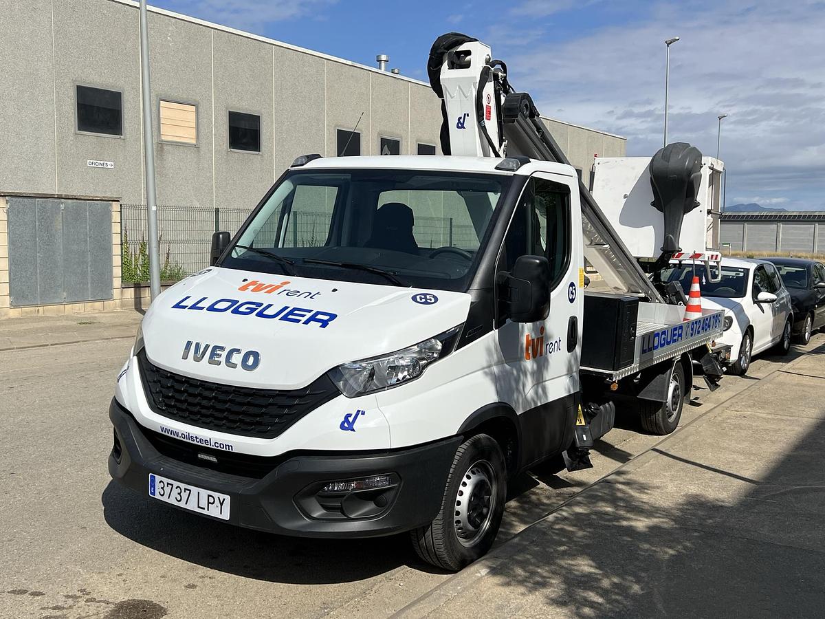 Iveco Daily + Oil&Steel Scorpion 1812