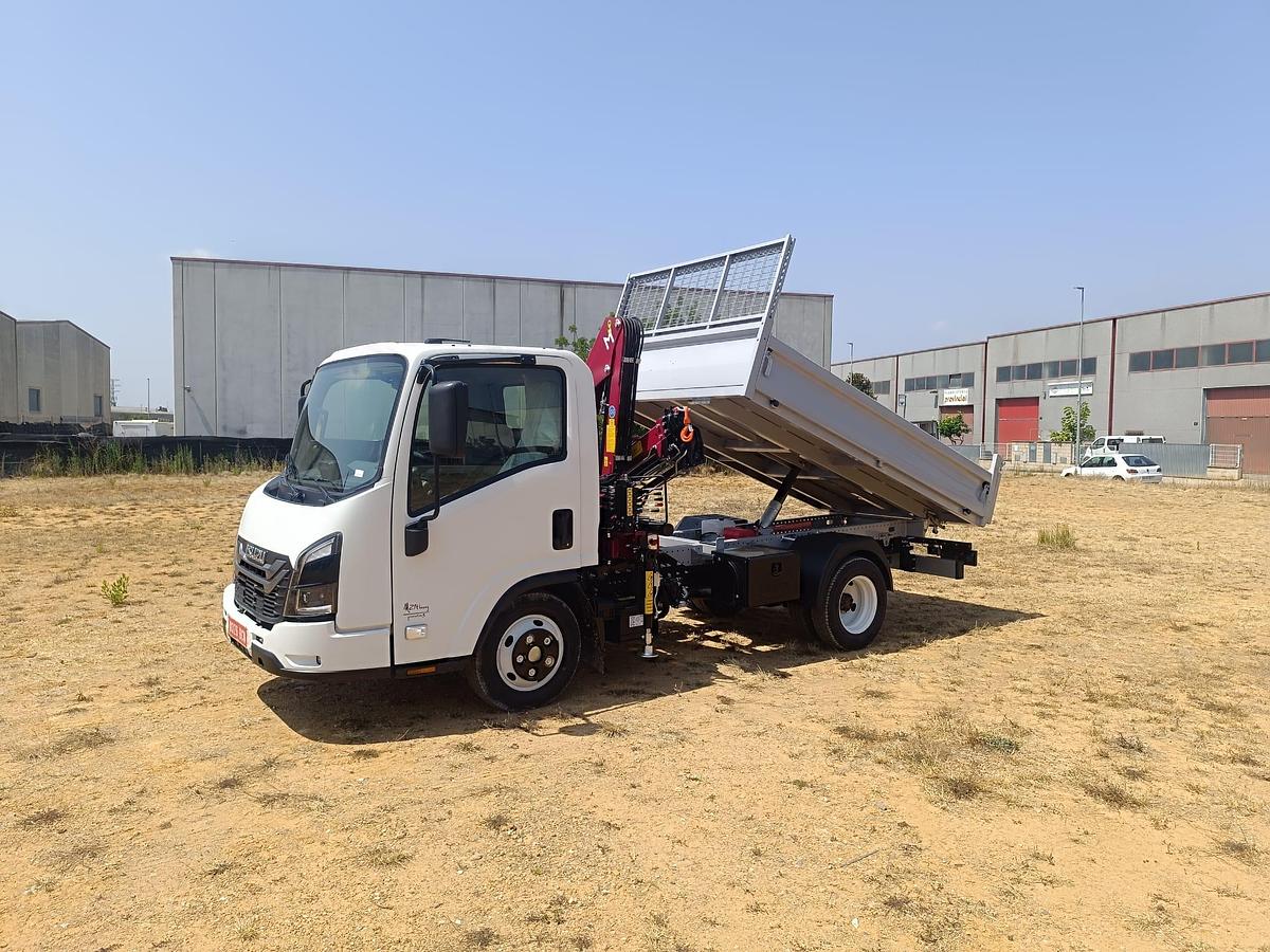 Isuzu M21T HEAVY + Grúa HC 35X A3 + Volquete JPM