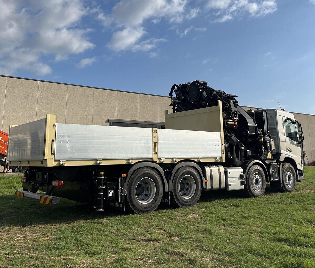 Volvo FM + Effer 1400