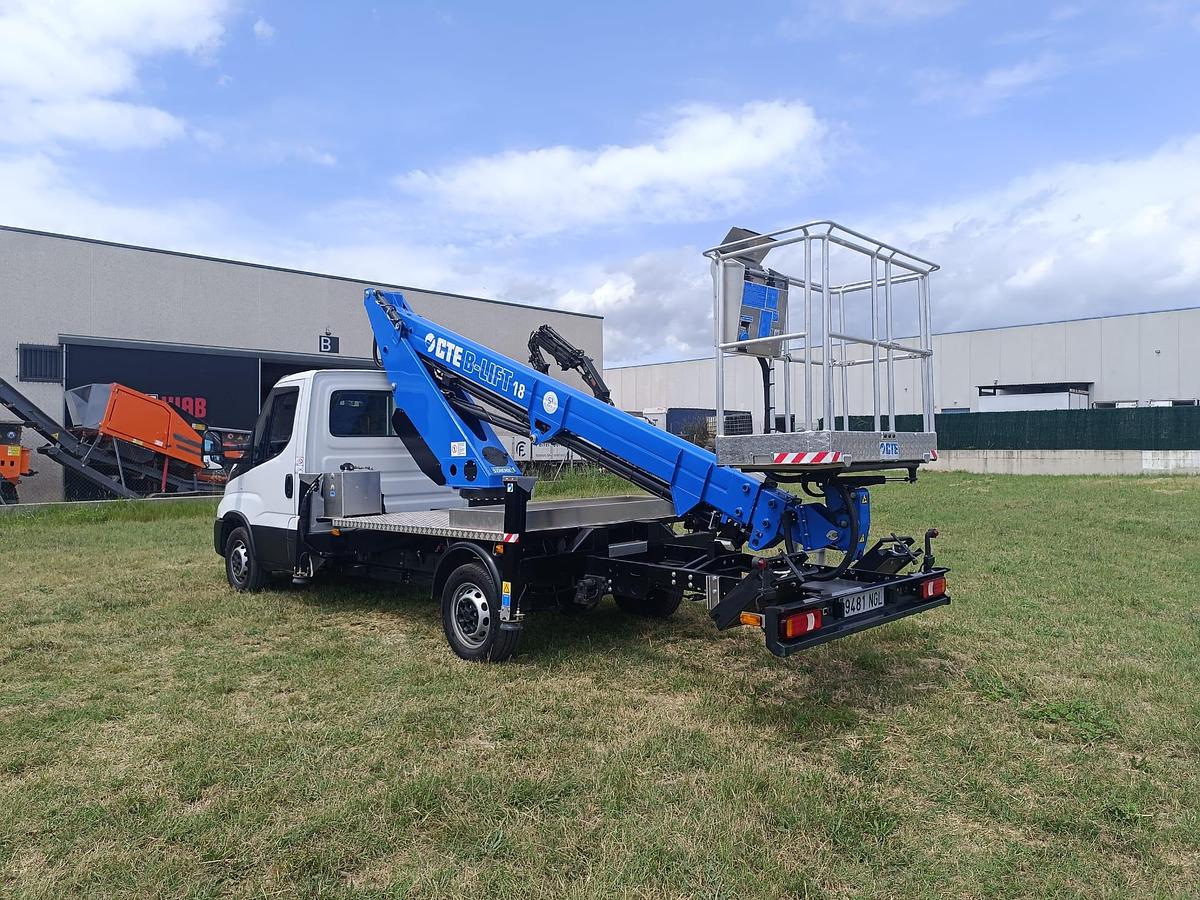 Usado Iveco Daily · CTE B-LIFT 18
