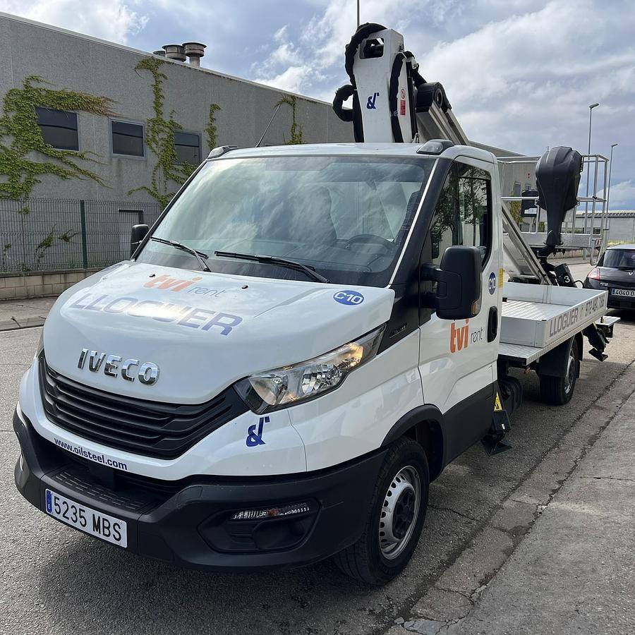 Reacondicionado Iveco Daily + Oil&Steel Scorpion 1812