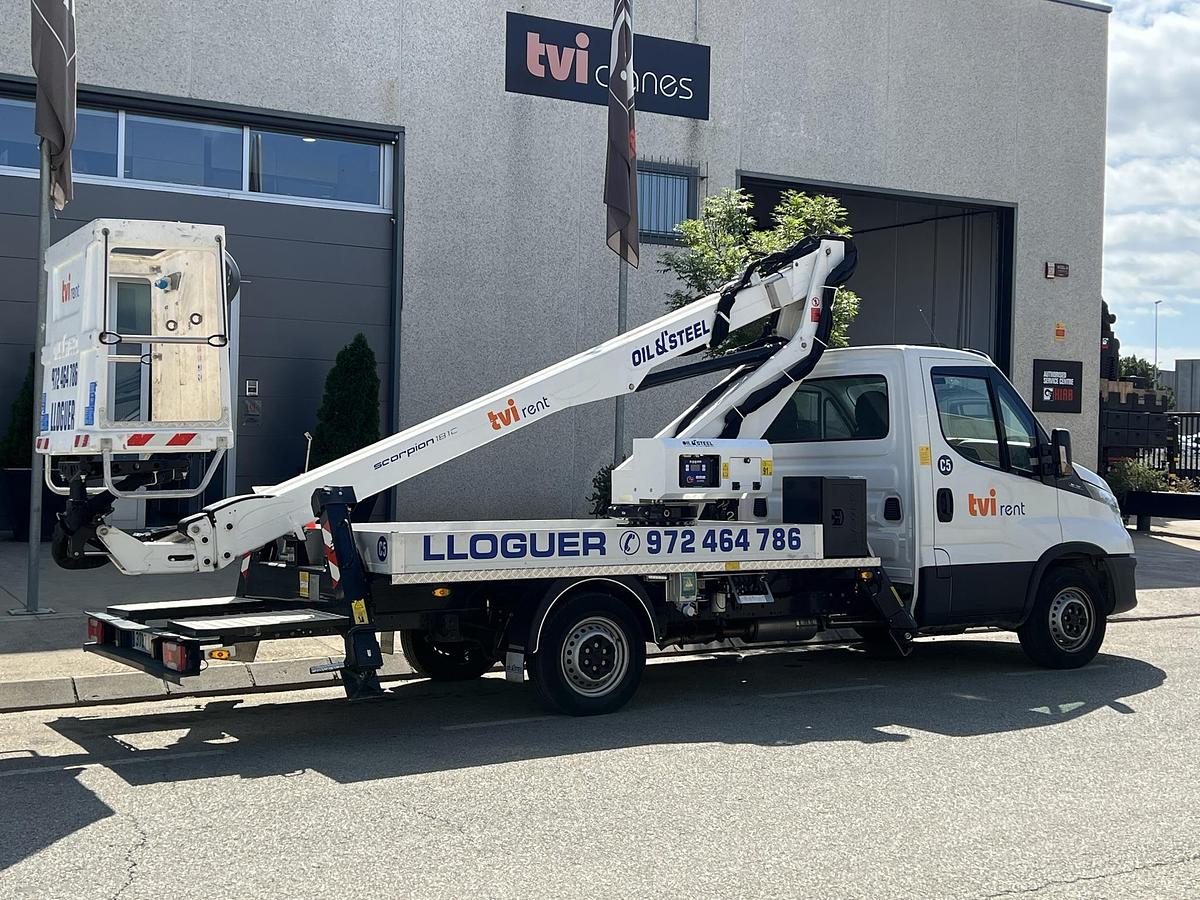 Iveco Daily + Oil&Steel Scorpion 1812
