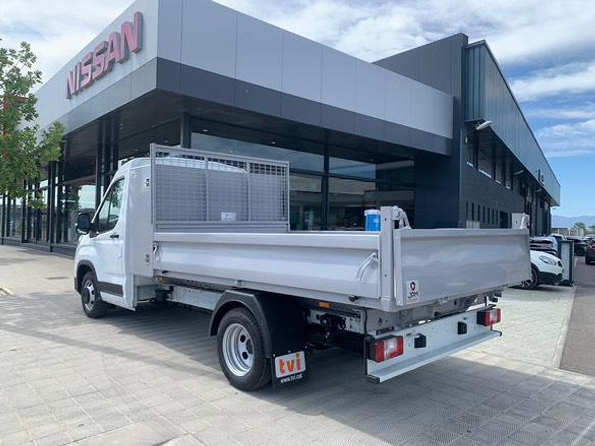 Maxus 3500 kg + Caixa bolquet JPM + Caixa d’eines