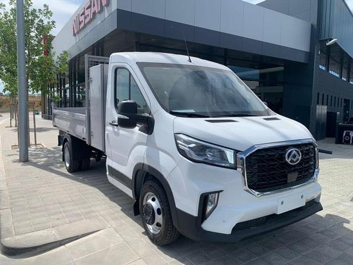 Maxus 3500 kg + Caixa bolquet JPM + Caixa d’eines