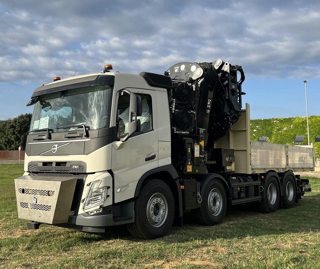 Volvo FM + Effer 1400