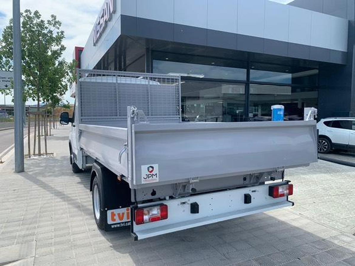 Maxus 3500 kg + Caixa bolquet JPM + Caixa d’eines