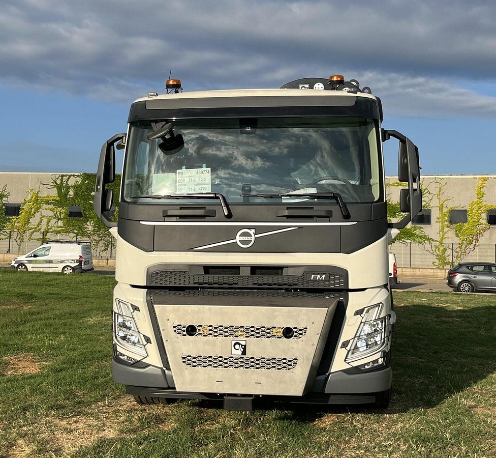 Volvo FM + Effer 1400