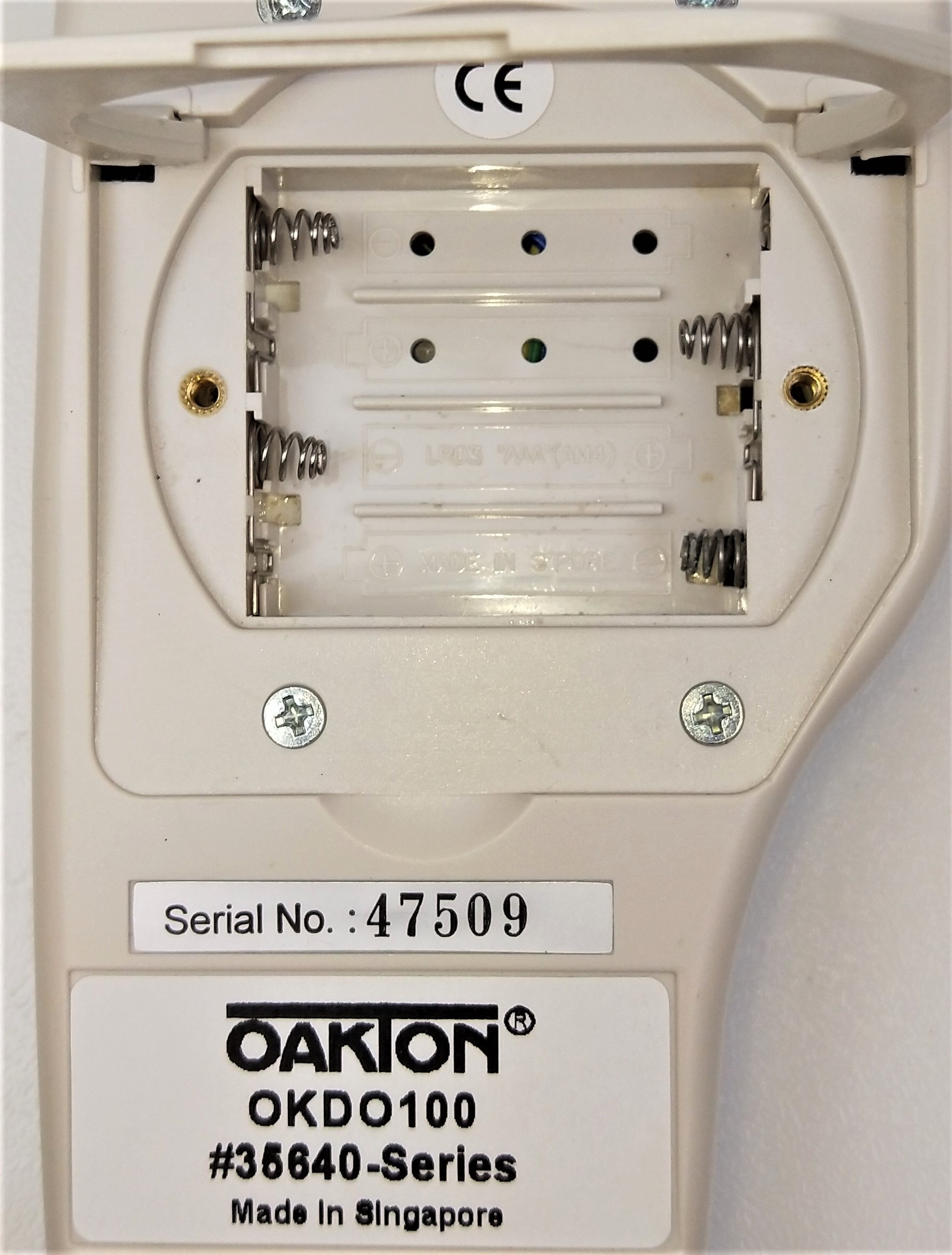 New Open Box Oakton DO 100 Series Portable Dissolved Oxygen Meter with Probe