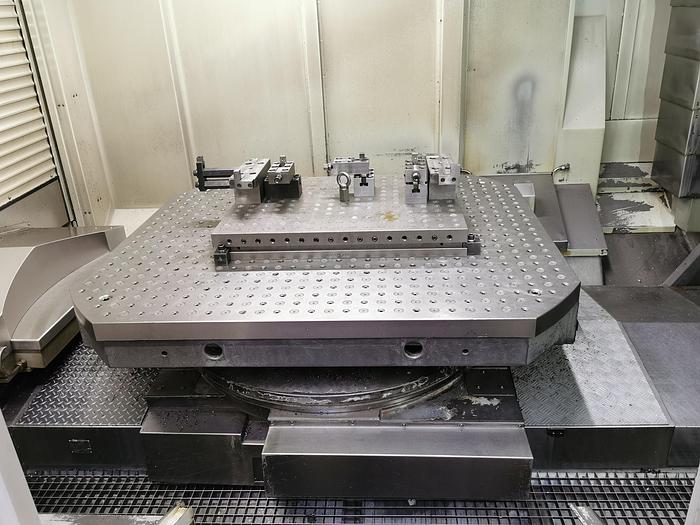 Gebraucht 5-Achsen-Bearbeitungszentrum DECKEL MAHO - DMC 200 U