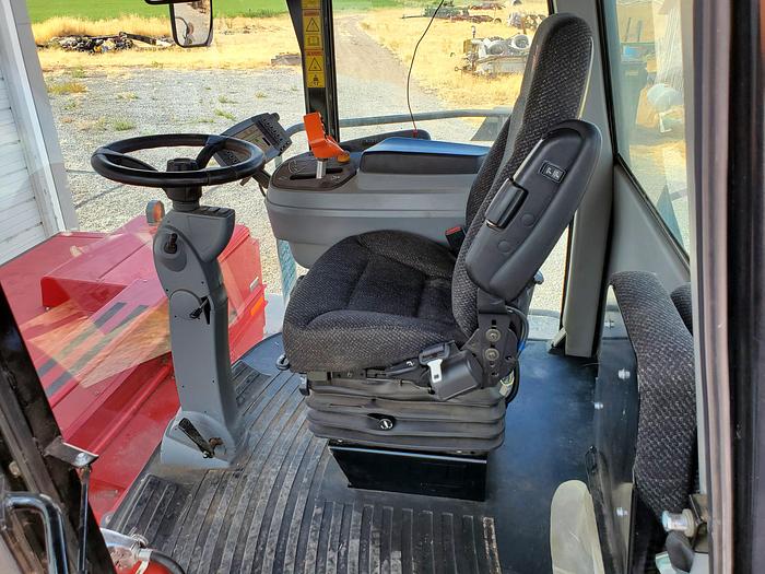 Used ** 800 Hrs ** 2014 Massey Ferguson WR9760 Rotary Windrower