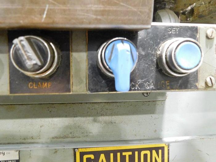 Used Lodge & Shipley 10’x1/4″ Shear