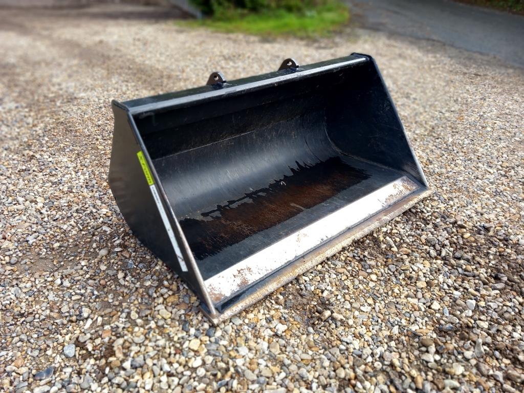 Used Eastern Attachments X-Form Bucket
