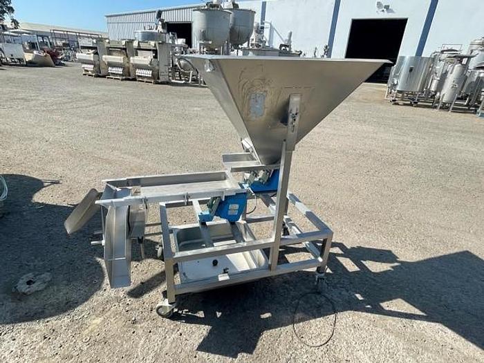 Used CDM Vibratory Feeder with Hopper Model BFZ-A