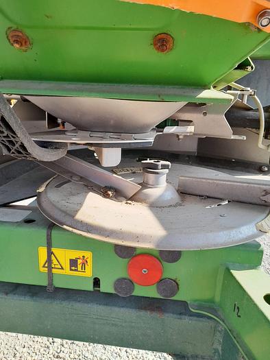 Usato Spandiconcime AMAZONE ZA-M PROFIS con carrello usato