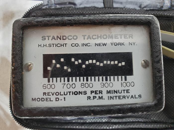 Used Standco D1 Compact Vibrating Reed Tachometer 6001000 RPM (E4