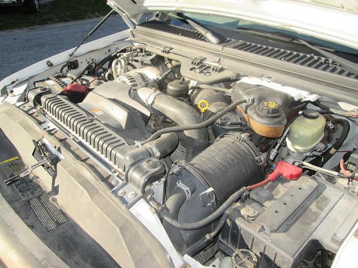 Used 2006 Ford F350 XL Fuel and Lube Truck