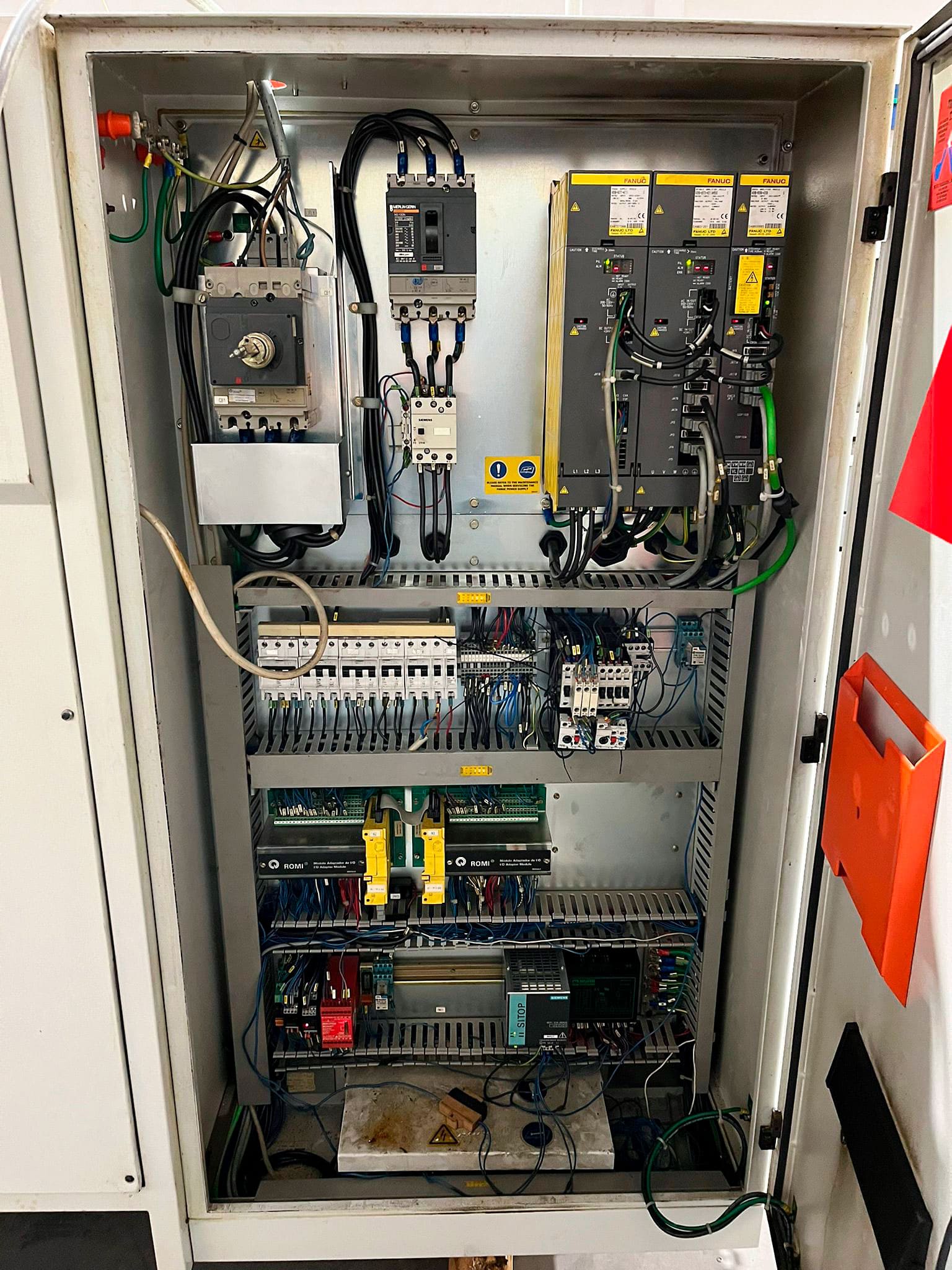 Used ROMI G10 - CNC Lathe - 2000