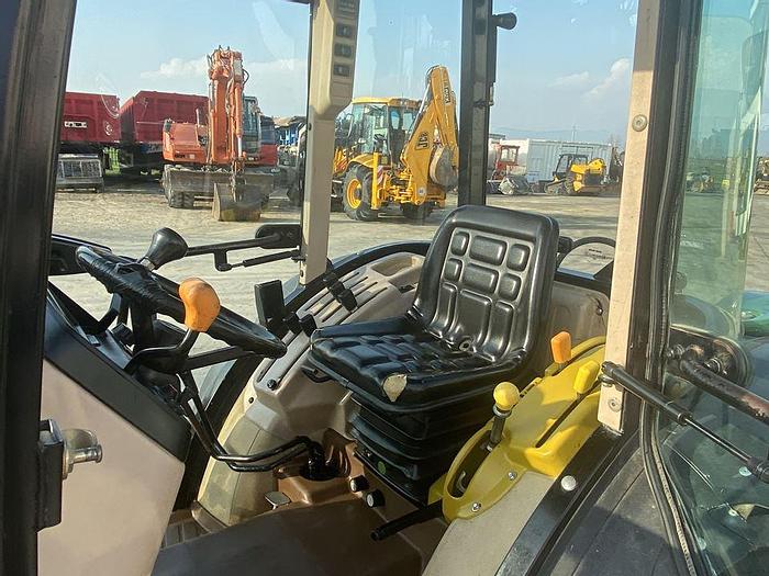 Usato 2004 JOHN DEERE 5615 F