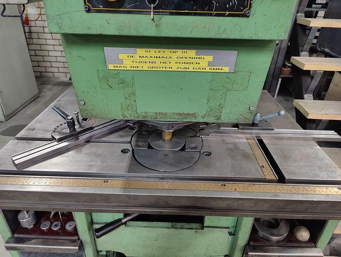 Gebruikt FIM ponsmachine Vulcano