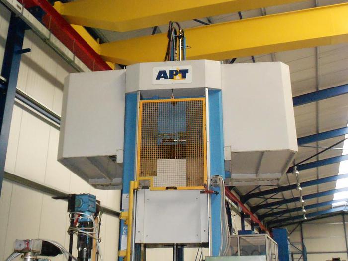 Gebraucht PERS MET AUTOMATISCHE TOEVOER EN AFSNIJAUTOMAAT