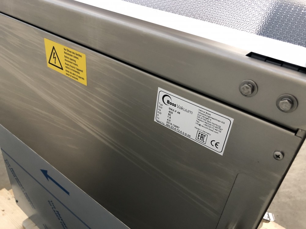 Used Boss Max-F46 vacuum machine