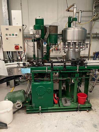 D'occasion COMPLETE FILLING AND CAPPING SYSTEM