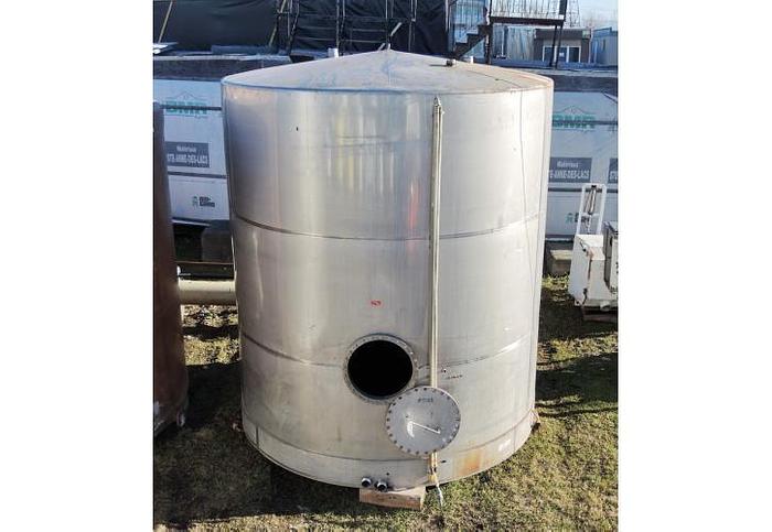 D'occasion USED 8250 GALLON TANK, STAINLESS STEEL