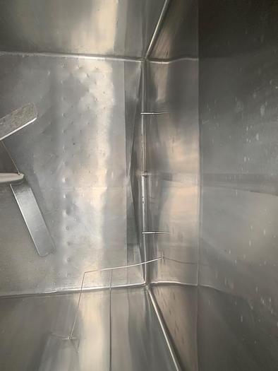 Used Tank, 3,000 Gallon, S/st, Jkt, Agit, Horiz, 3-Compartment #C743866