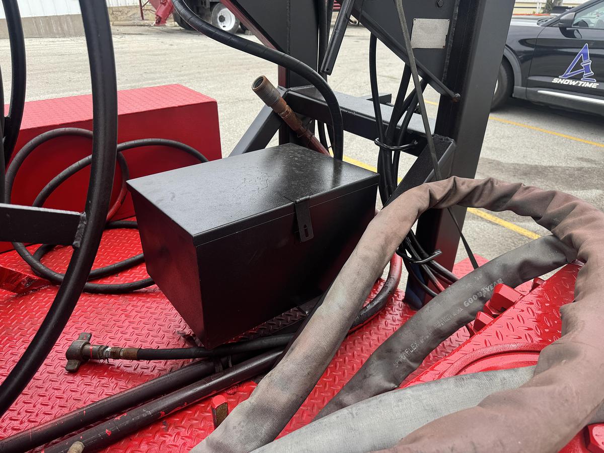 Used 2013 Venturetech XK-90 Gooseneck Trailer