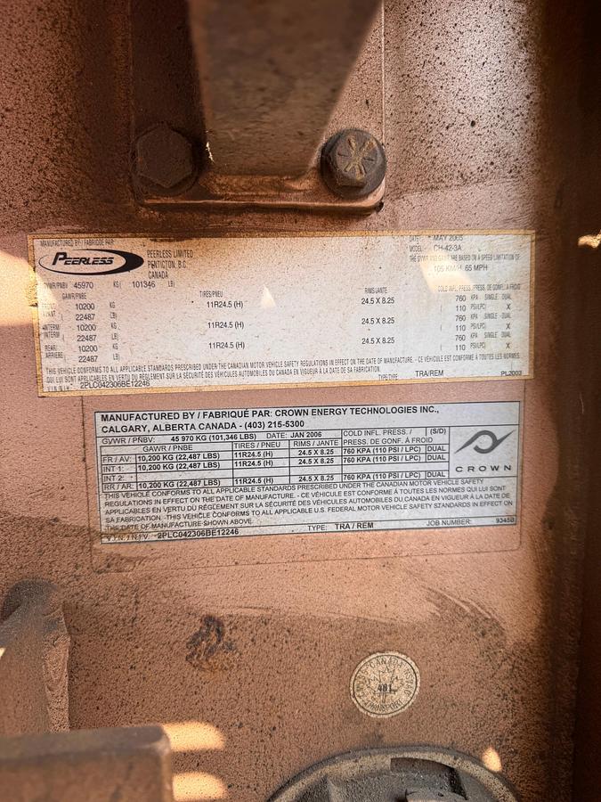 Used 2006 Peerless 42ft Tri-Axel Drop Deck Non-Fired Nitrogen Pump Trailer