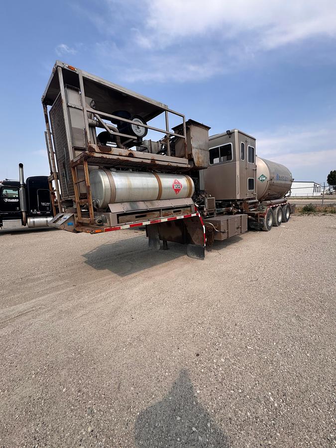 Used 2006 Aspen 42ft Tri-Axle Drop Deck Non-Fired Nitrogen Pumping Trailer