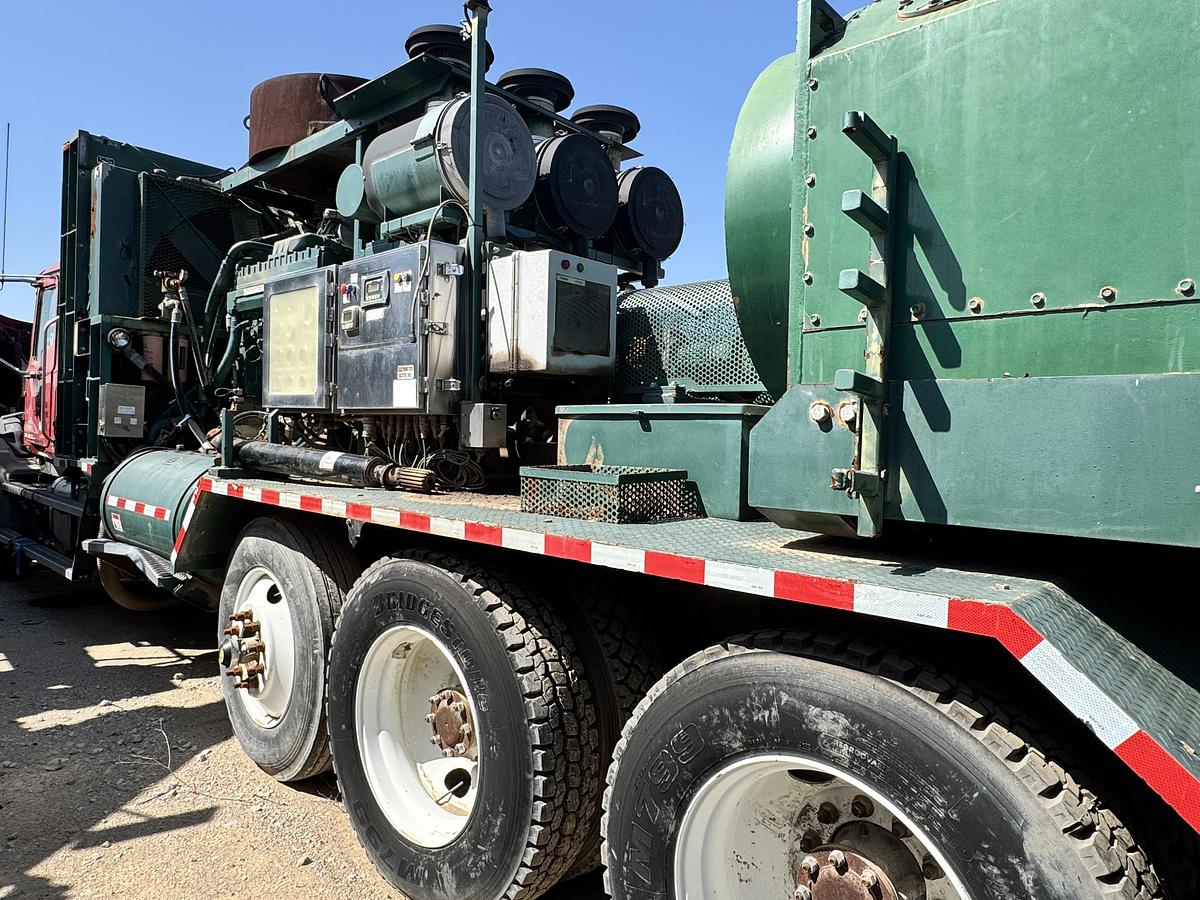 Used 2010 Mack High-Pressure Frac Pump Truck - GU820