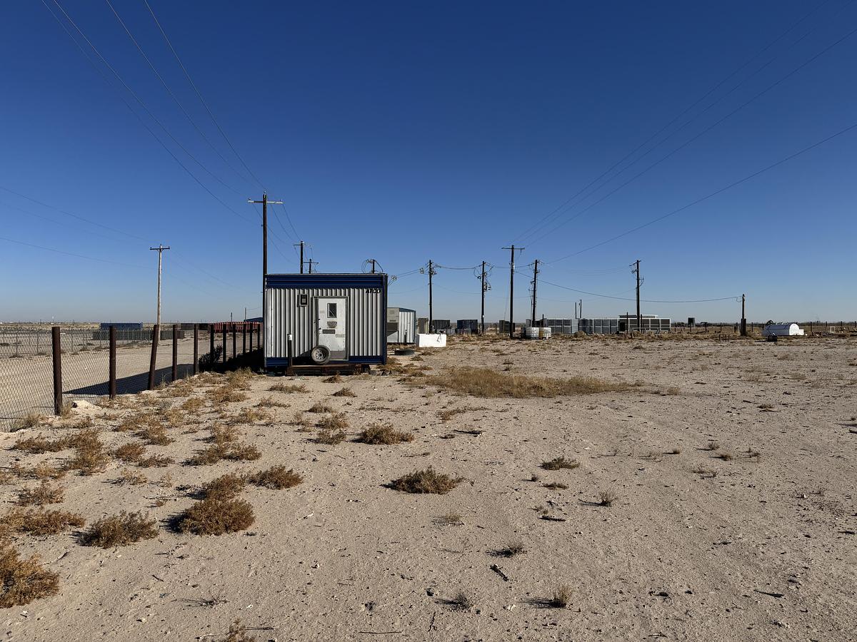 Used REAL ESTATE - 5 ACRES - PECOS, TEXAS