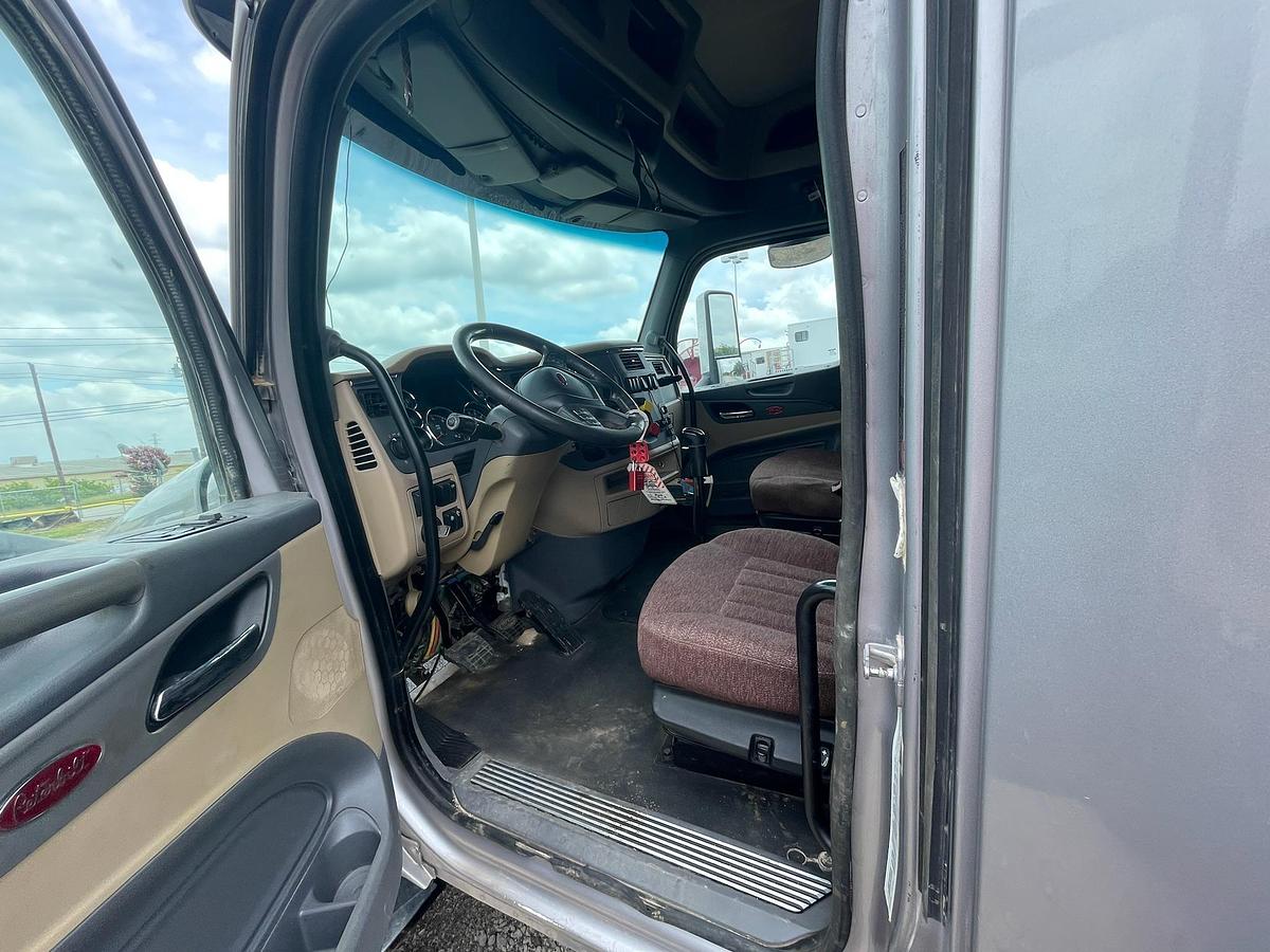 Used 2015 Peterbilt 579 6x4 Sleeper Truck Tractor