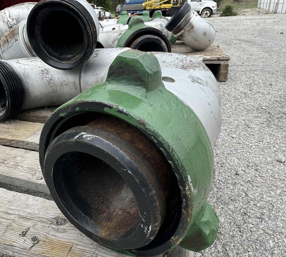 Used (16) 4" Fig. 1002 Chicksans